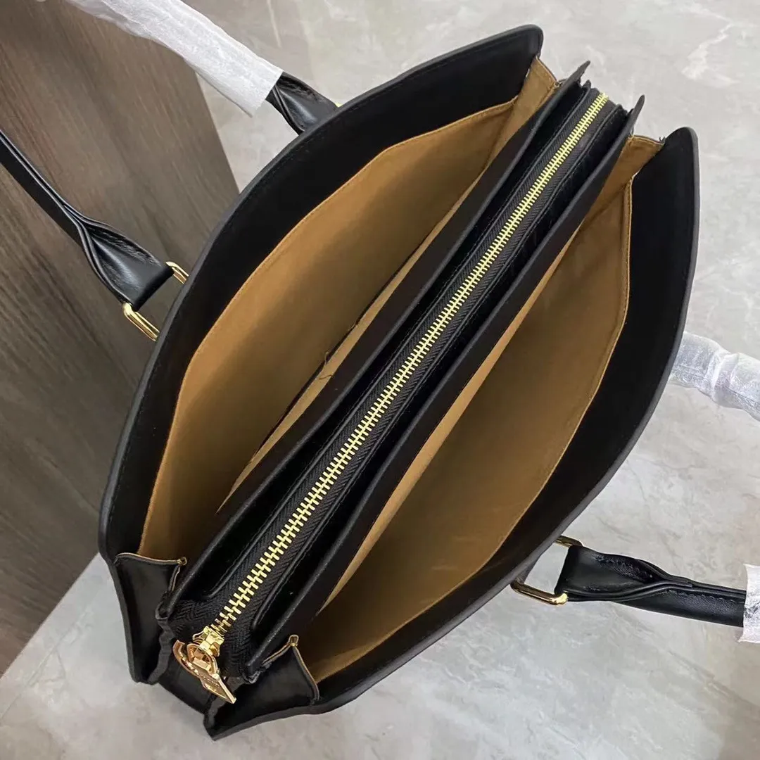 All Categories 💚 Top Version Men’s Bags 💚 PRADA 2023 New Prada Briefcase