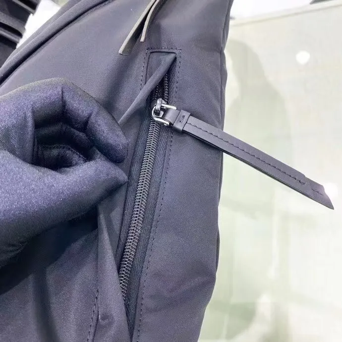 All Categories 💚 Top Version Men’s Bags 💚 PRADA 2023 Official Latest Version PRADA Chest Bag