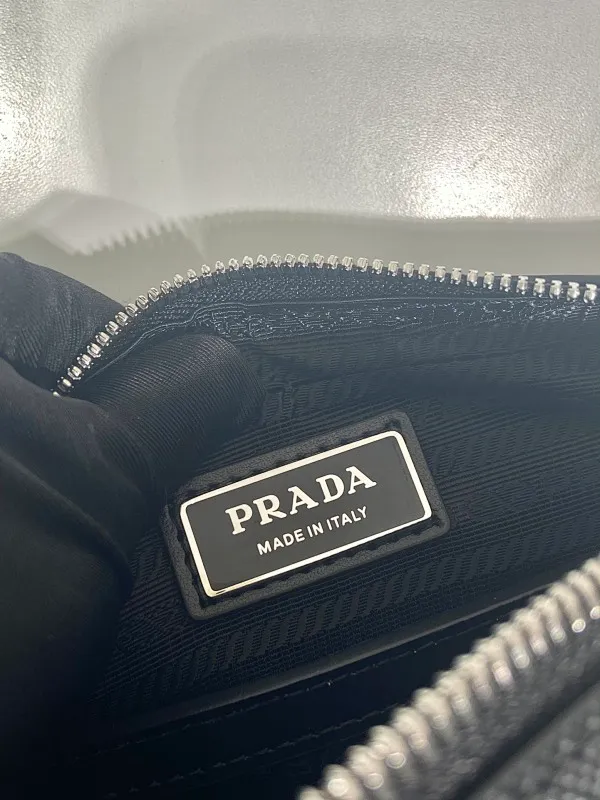 All Categories 💚 Top Version Men’s Bags 💚 PRADA 2026 New Prada Crossbody Bag