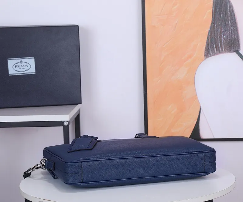 All categories 💚 Top version men’s bag 💚 PRADA 2023 official latest version PRADA briefcase
