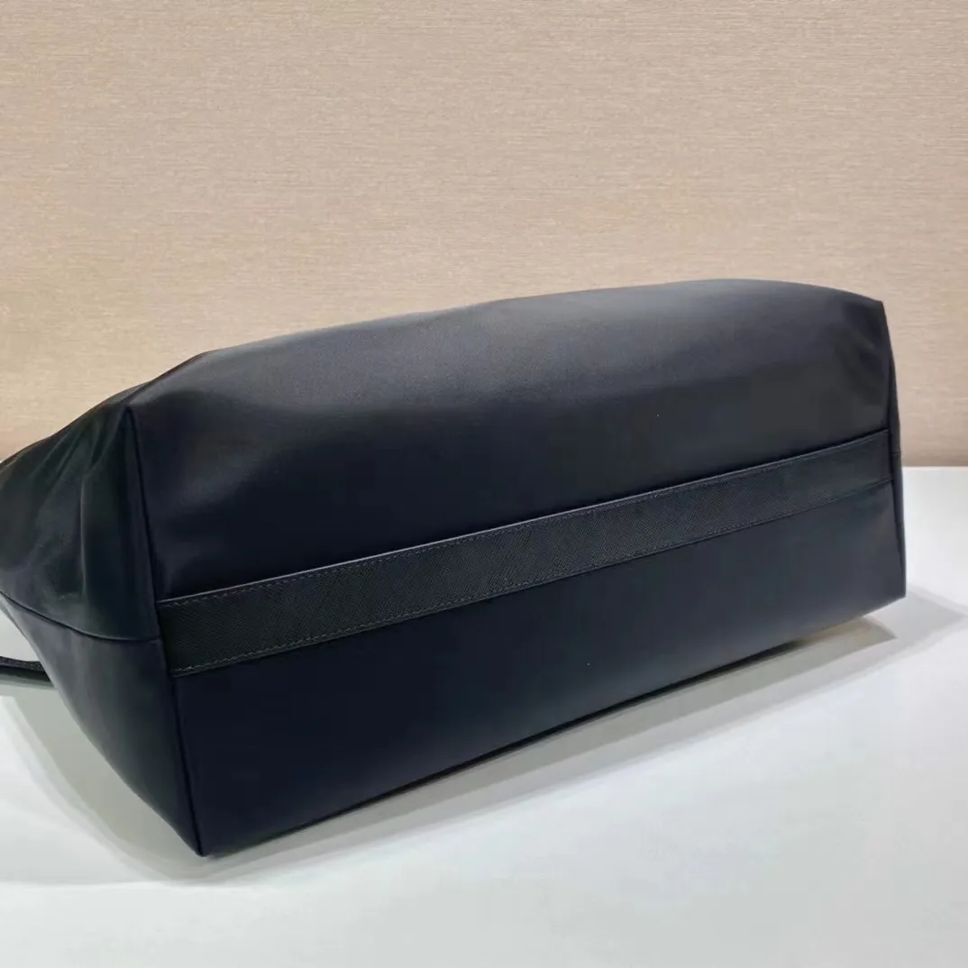 All categories 💚 Top version men’s bag 💚 PRADA 2023 official latest version PRADA handbag