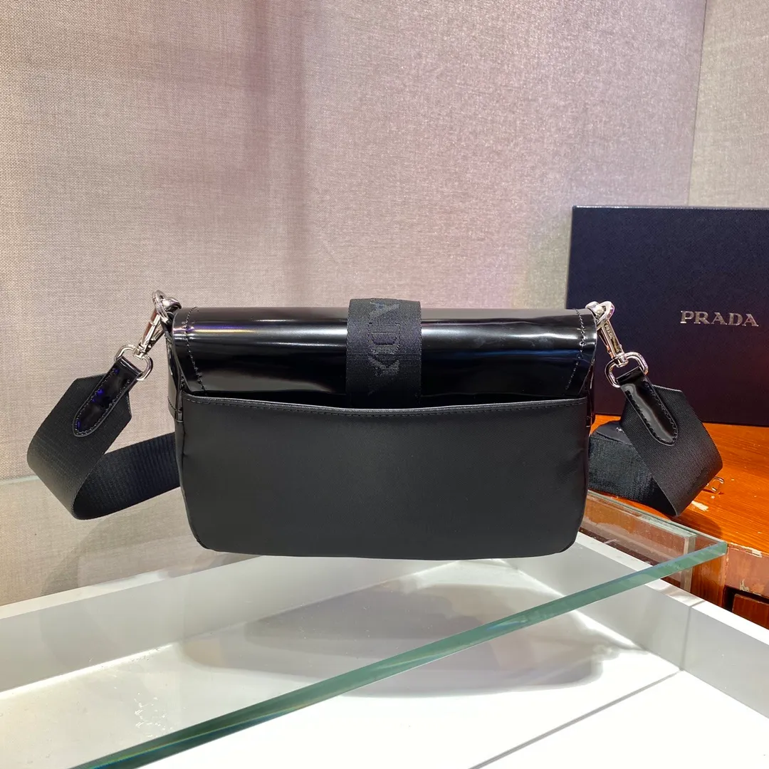 All Categories 💚 Top Version Men’s Bags 💚 PRADA 2024 New Prada Crossbody Bag