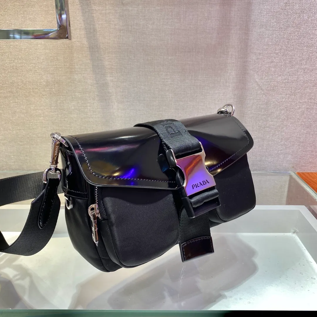 All Categories 💚 Top Version Men’s Bags 💚 PRADA 2024 New Prada Crossbody Bag