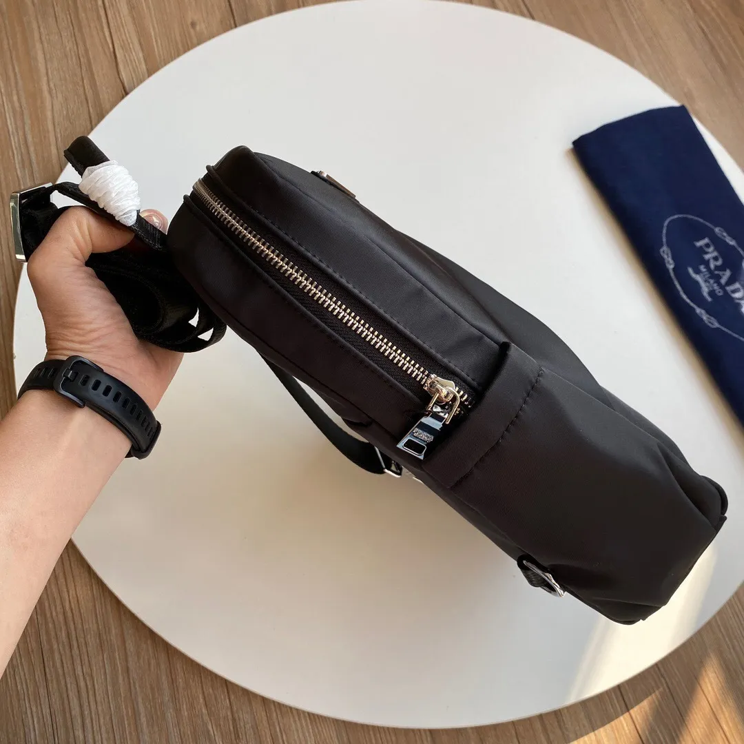 All Categories 💚 Top Version Men’s Bags 💚 PRADA 2024 New Prada Chest Bag