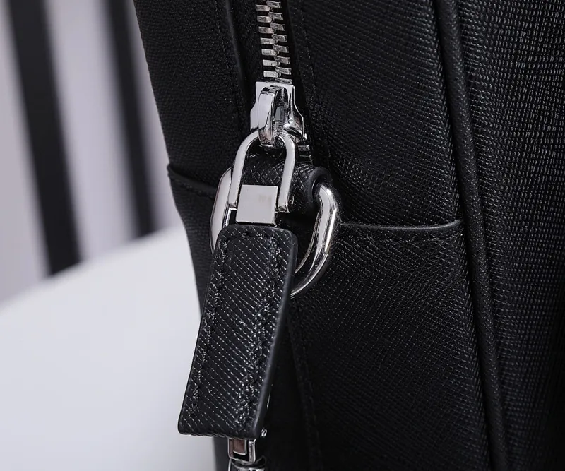 All categories 💚 Top version men’s bag 💚 PRADA 2023 official latest version PRADA briefcase