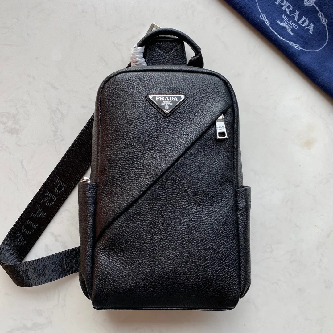 All Categories 💚 Top Version Men’s Bags 💚 PRADA 2024 New Prada Chest Bag