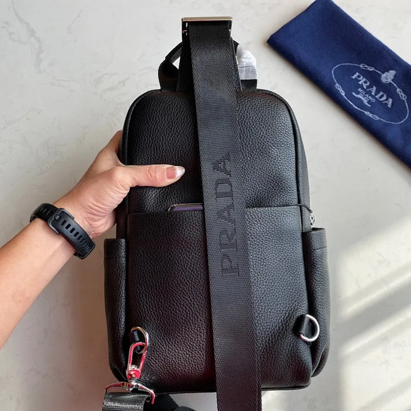 All Categories 💚 Top Version Men’s Bags 💚 PRADA 2024 New Prada Chest Bag