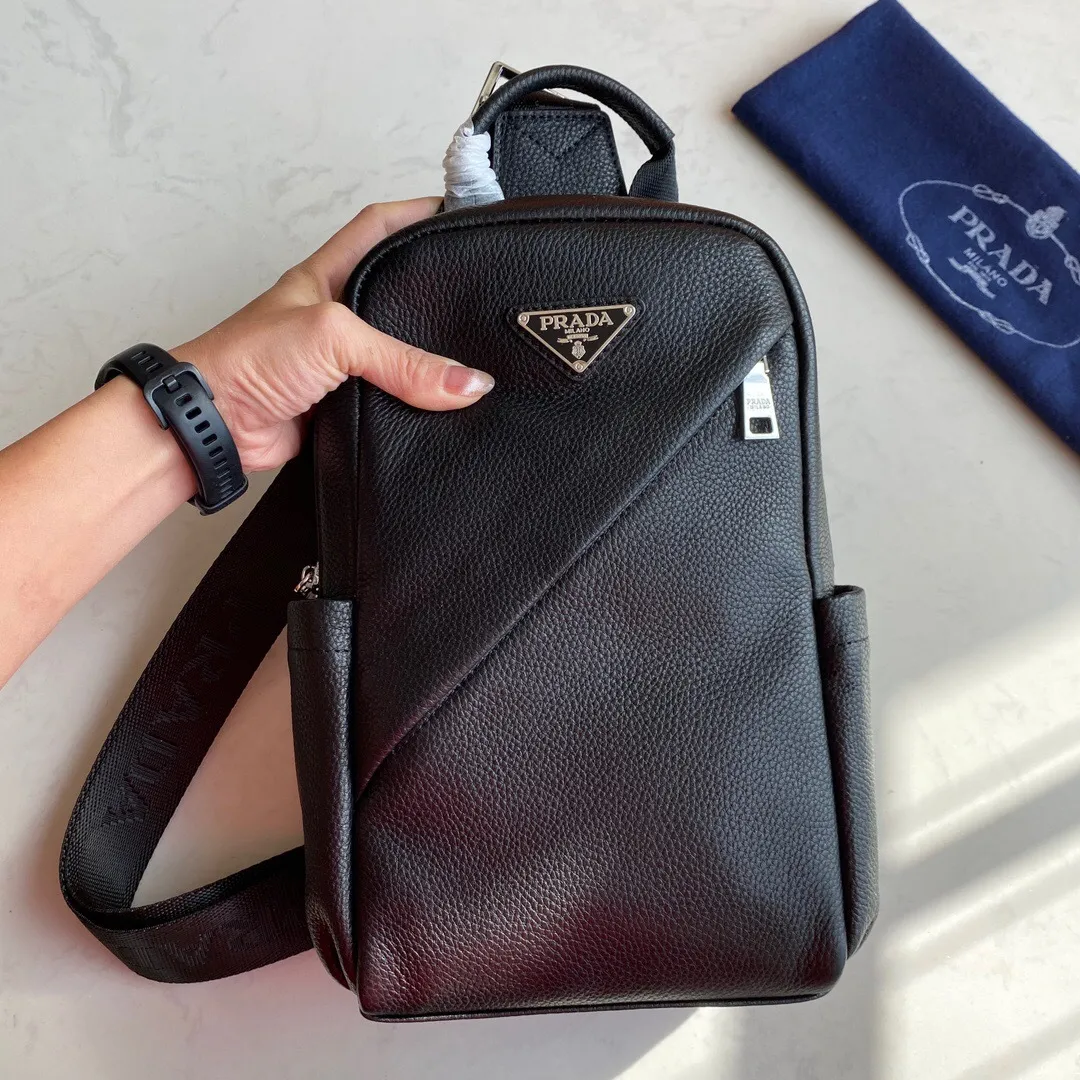 All Categories 💚 Top Version Men’s Bags 💚 PRADA 2024 New Prada Chest Bag