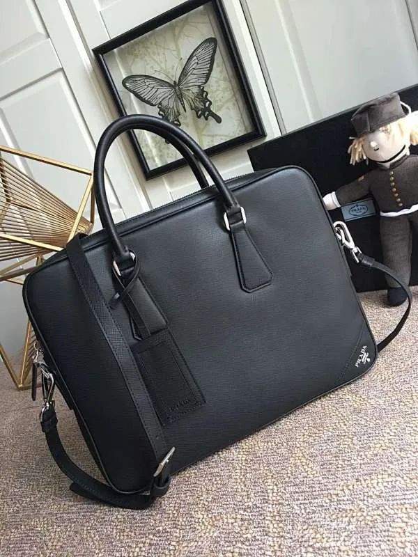All Categories 💚 Top Version Men’s Bags 💚 PRADA 2026 Official Latest Version Prada Briefcase