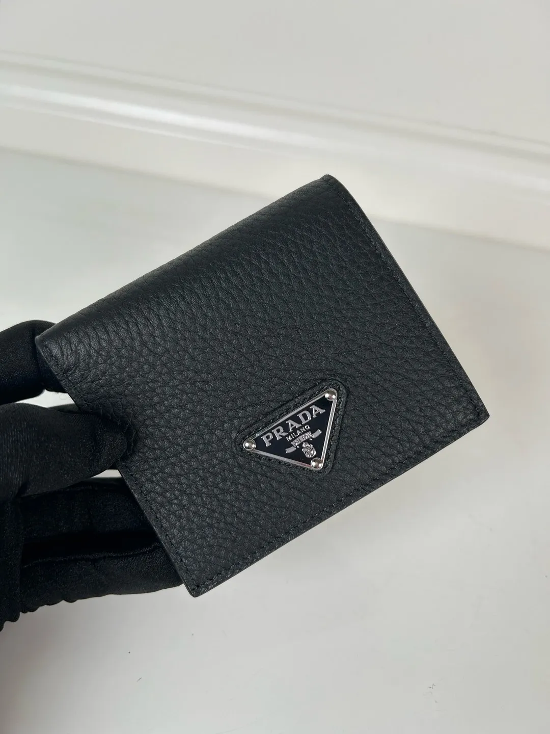 💰440, P Home ➡️ Unisex short wallet, (upgraded version) model 2MO004 upgraded version made of deerskin, eight card slots, length 9cm height 10cm, 175 steel stamp, meticulous and neat workmanship as shown in the picture