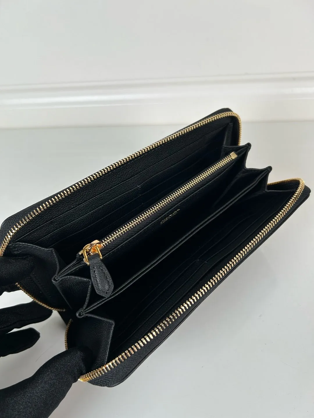 💰600, P Home➡️Deer grain leather single zipper wallet, model 1ML506, unisex style, imported deer grain leather➕original hardware production, 175 OEM, 20x10.3cm