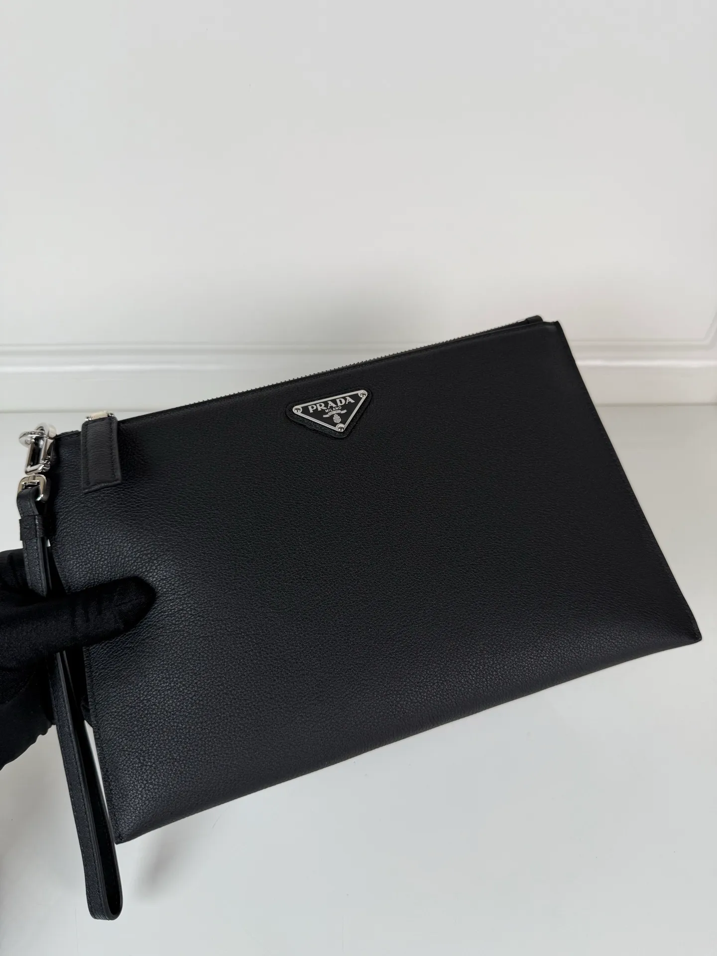 💰620, P Home➡️Men's deer pattern leather handbag, black, single quality, model 2NG005, equipped with detachable wrist strap, a zipper compartment, six card slot pockets, size 28×18cm