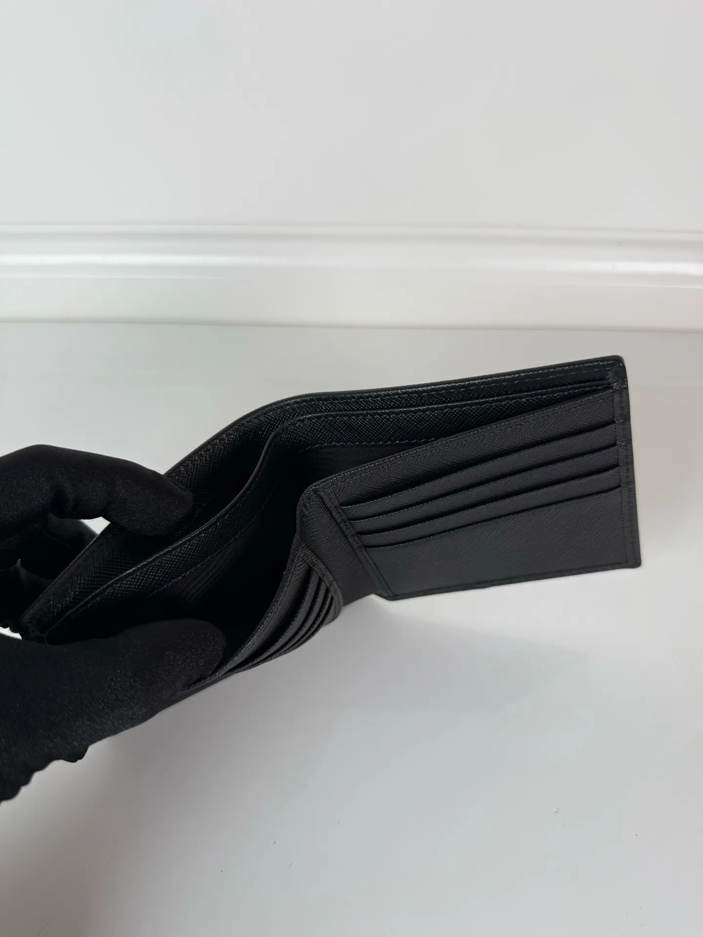 💰380, P Home➡️Men's short wallet, black, model 2M0513, made of cross-grain cowhide + nylon fabric, eight card slots, length 11 and height 9.5cm