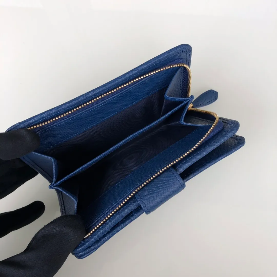 💰520, P Home ➡️Women's cross-pattern short clip, single quality, model 1M1225, ten card slots, two ID pockets, a zippered zero 💰 pocket sandwich, size 14x9.5cm