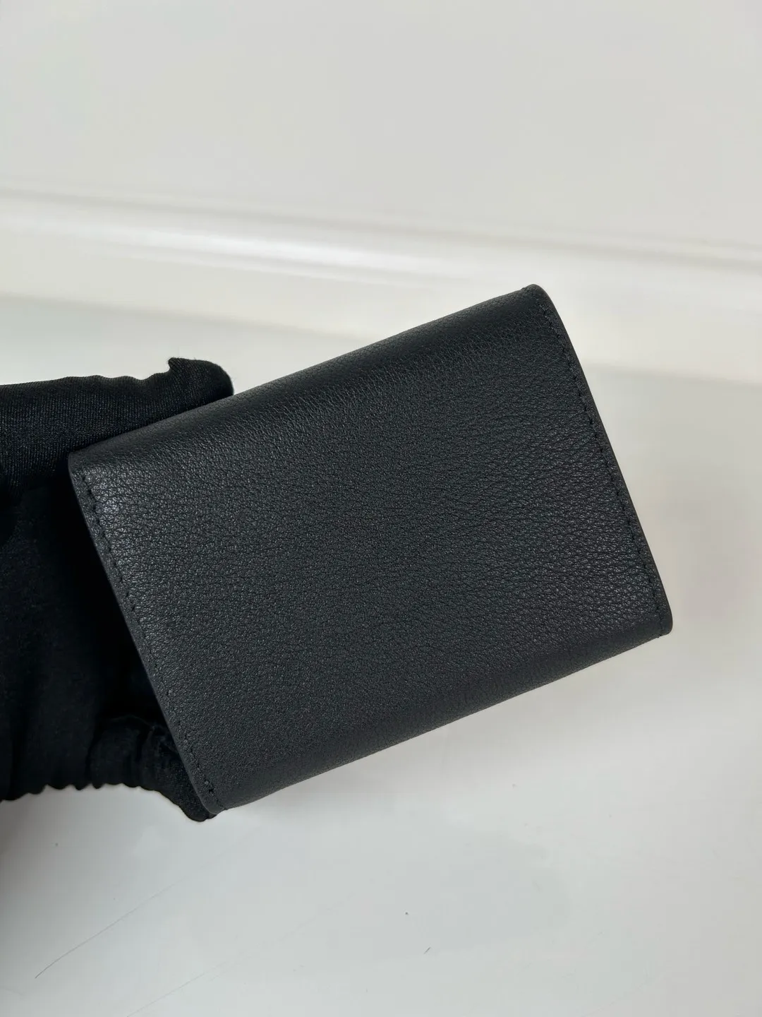 💰520, P Home➡️Women's mini tri-fold wallet, model 1MH021, fine-grained deerskin, length 10cm, height 7.5, a receipt compartment, three card slots inside, and an external coin pocket, the actual shooting quality is as shown in the picture