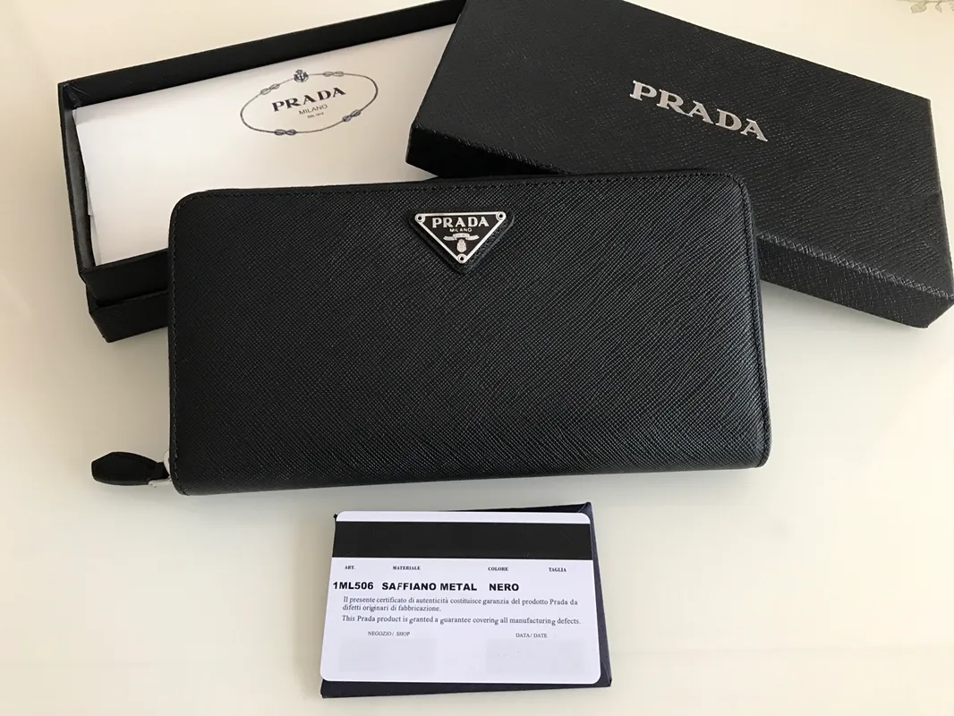 💰560;P Home➡️Cross-grain leather wallet, black, model 1ML506, unisex model, single quality, imported cross-grain cowhide, size 20×10.3cm, 175 steel stamp