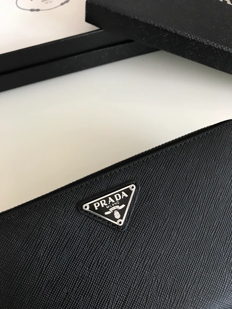 💰560;P Home➡️Cross-grain leather wallet, black, model 1ML506, unisex model, single quality, imported cross-grain cowhide, size 20×10.3cm, 175 steel stamp