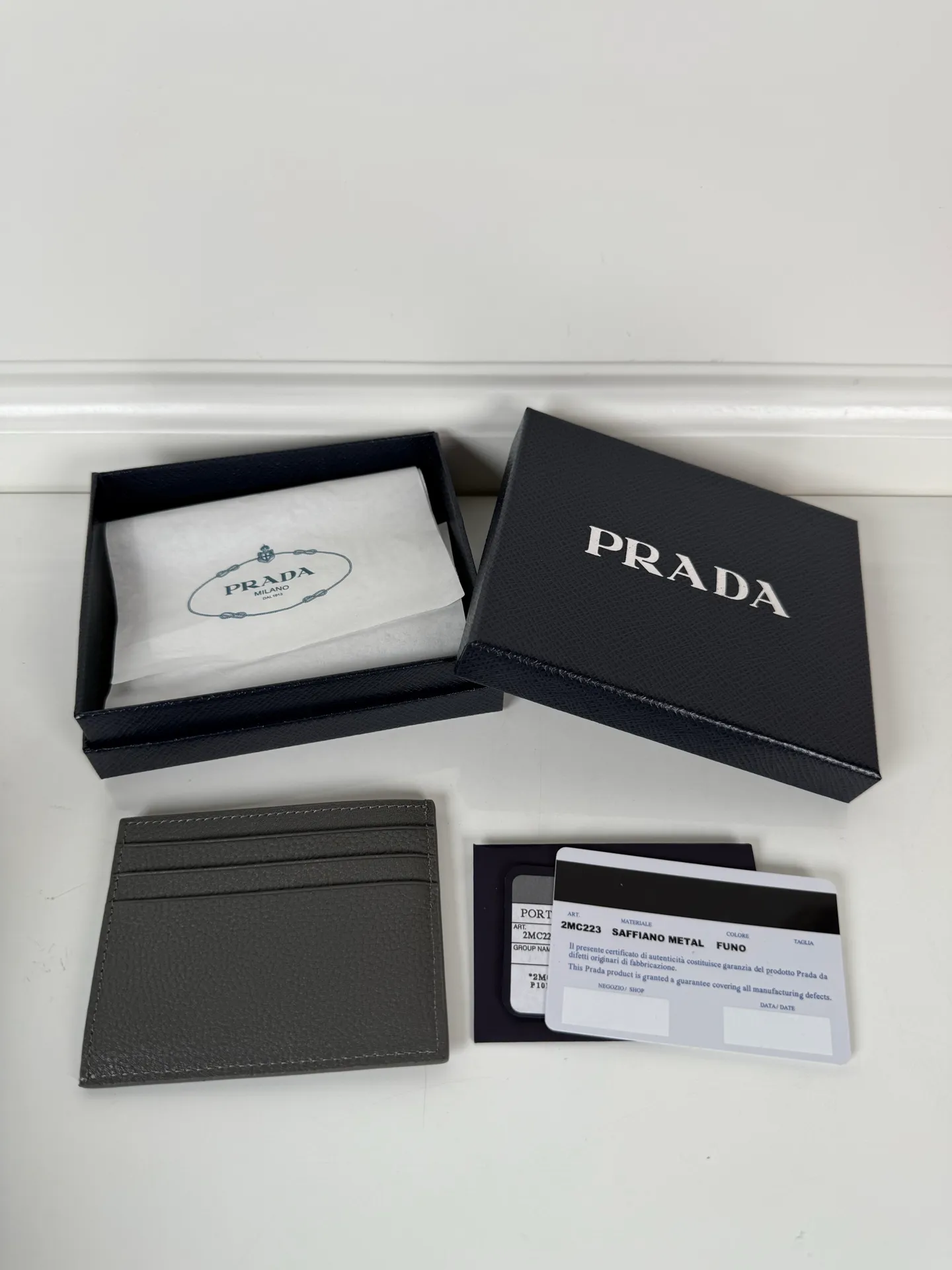 💰300, P Home➡️Men’s upgraded deerskin card holder, gray, model 2MC223, best-selling model on behalf of purchase, great gift
