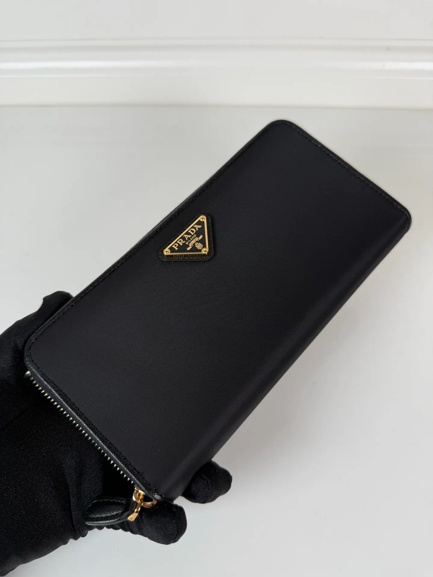 💰560, P Home➡️Nylon fabric + cowhide, single zipper wallet, caramel color, model 1ML506, single dollar quality, made of nylon fabric cross-grain cowhide, size 20×10.3cm, 175 steel stamp, exquisite workmanship as shown in the picture