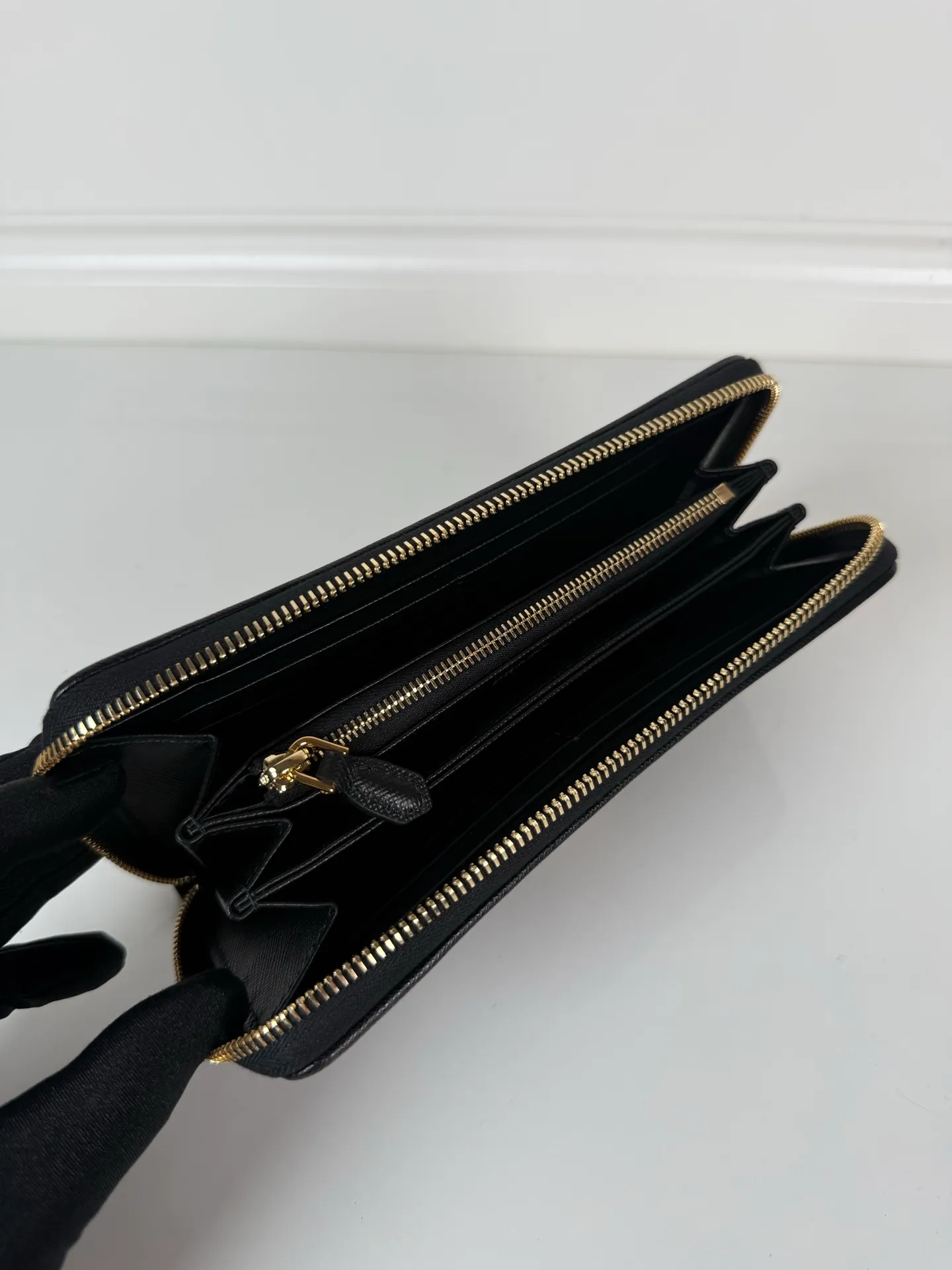 💰560, P Home➡️Nylon fabric + cowhide, single zipper wallet, caramel color, model 1ML506, single dollar quality, made of nylon fabric cross-grain cowhide, size 20×10.3cm, 175 steel stamp, exquisite workmanship as shown in the picture