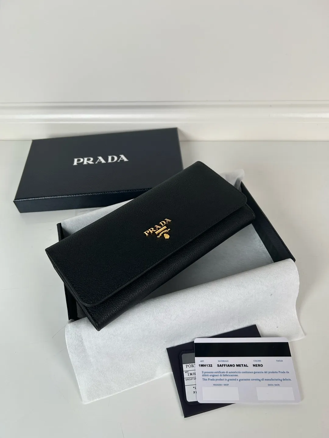 💰600, P Home ➡️Ladies flip wallet, model 1MH132, made of black imported deerskin, original quality, size 18.7x9.5cm, taken in kind, what you see is what you get