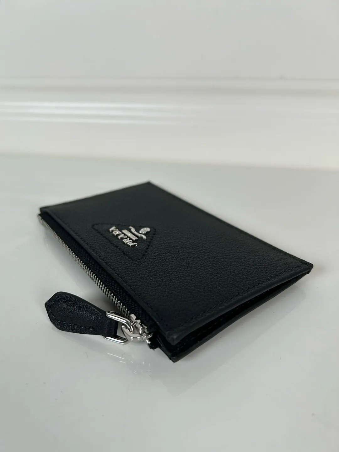 💰420, P Home➡️Black thin deer pickup bag, model: 2MC086, unisex model, 5 card slots, large capacity, 1 leather zipper bag, 8cm*13cm, 175 steel stamp