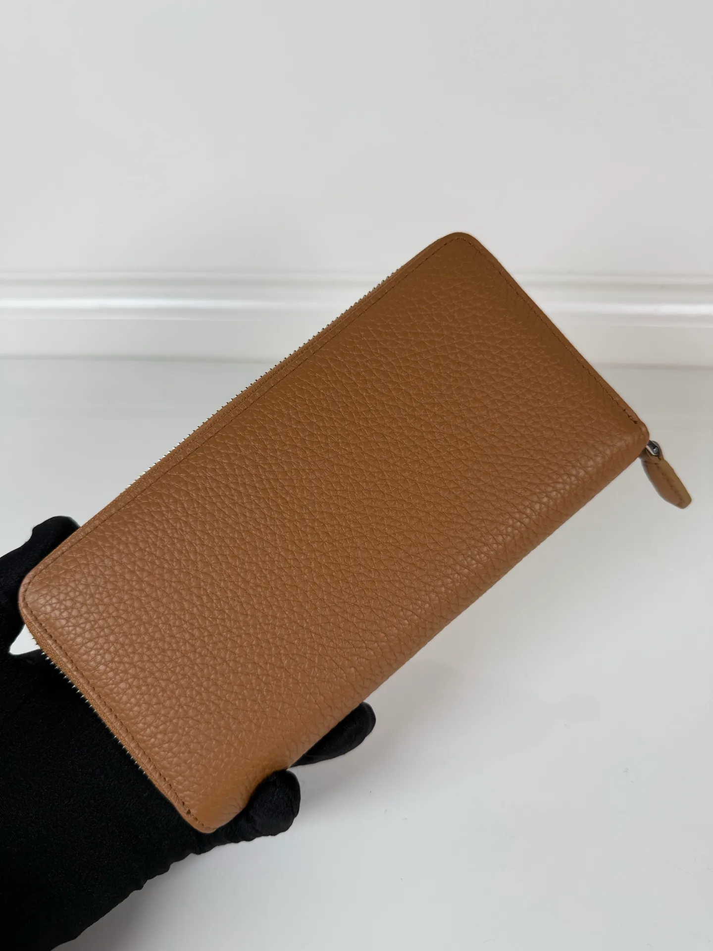 💰600, P Home➡️Deer grain leather single zipper wallet, model 1ML506, unisex model, imported fine deer grain leather➕original hardware production, 175 OEM, 20x10.3cm
