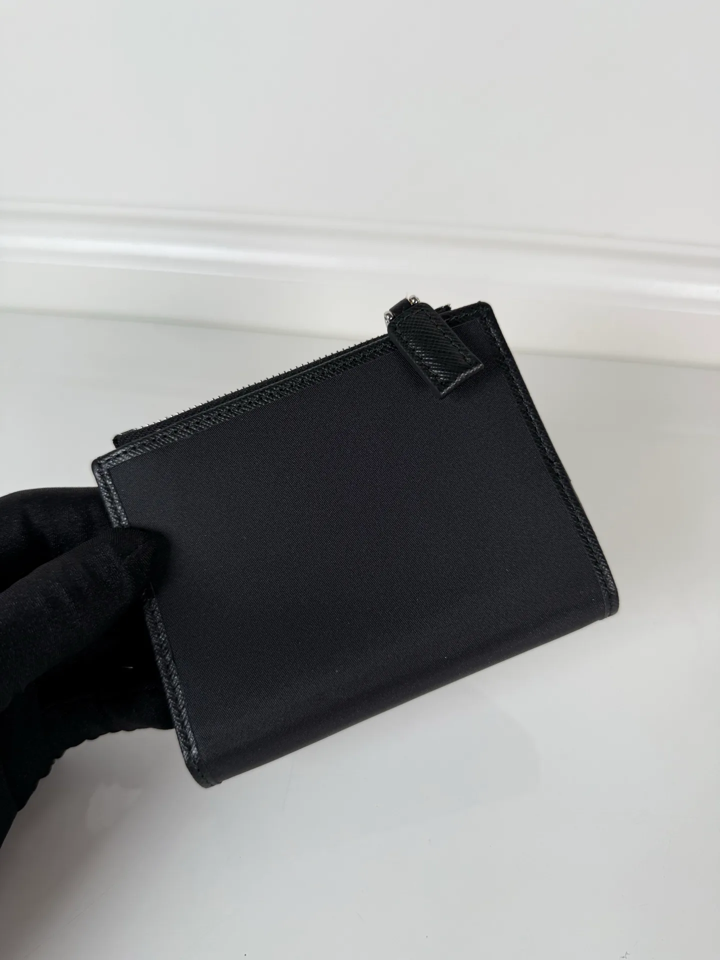 💰440, P Home ➡️ Unisex short wallet, model 2ML049, made of cross-grain cowhide + nylon fabric, eight card slots, one receipt compartment, one zipper coin bag, length 11.5cm, height 9.5cm, 175 steel stamp, meticulous and neat workmanship, as shown in the picture