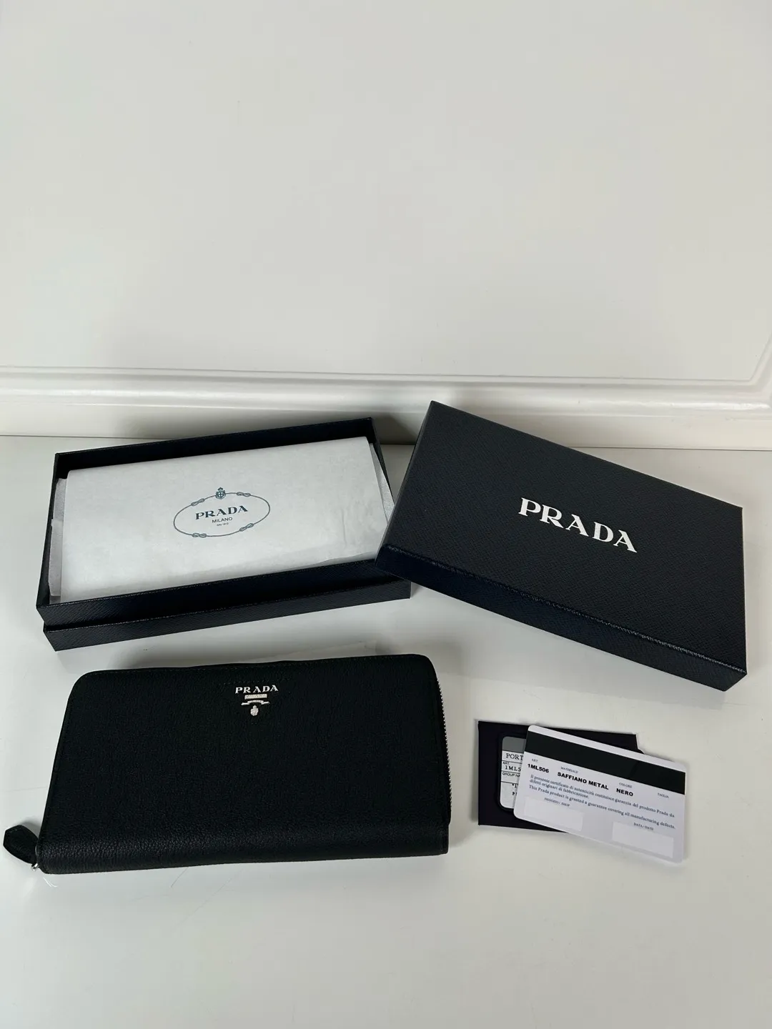 💰600, P Home➡️Deer grain leather single zipper wallet, model 1ML506, unisex model, imported fine deer grain leather➕original hardware production, 175 OEM, 20x10.3cm