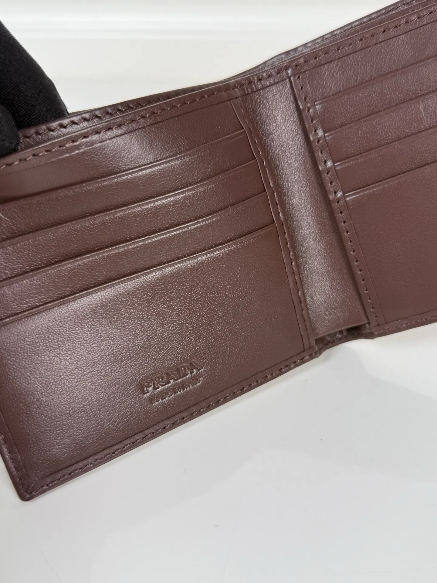 💰400, P Home➡️Men's short wallet, model 2M0513, made of suede + nylon fabric, eight card slots, length 11 and height 9.5cm