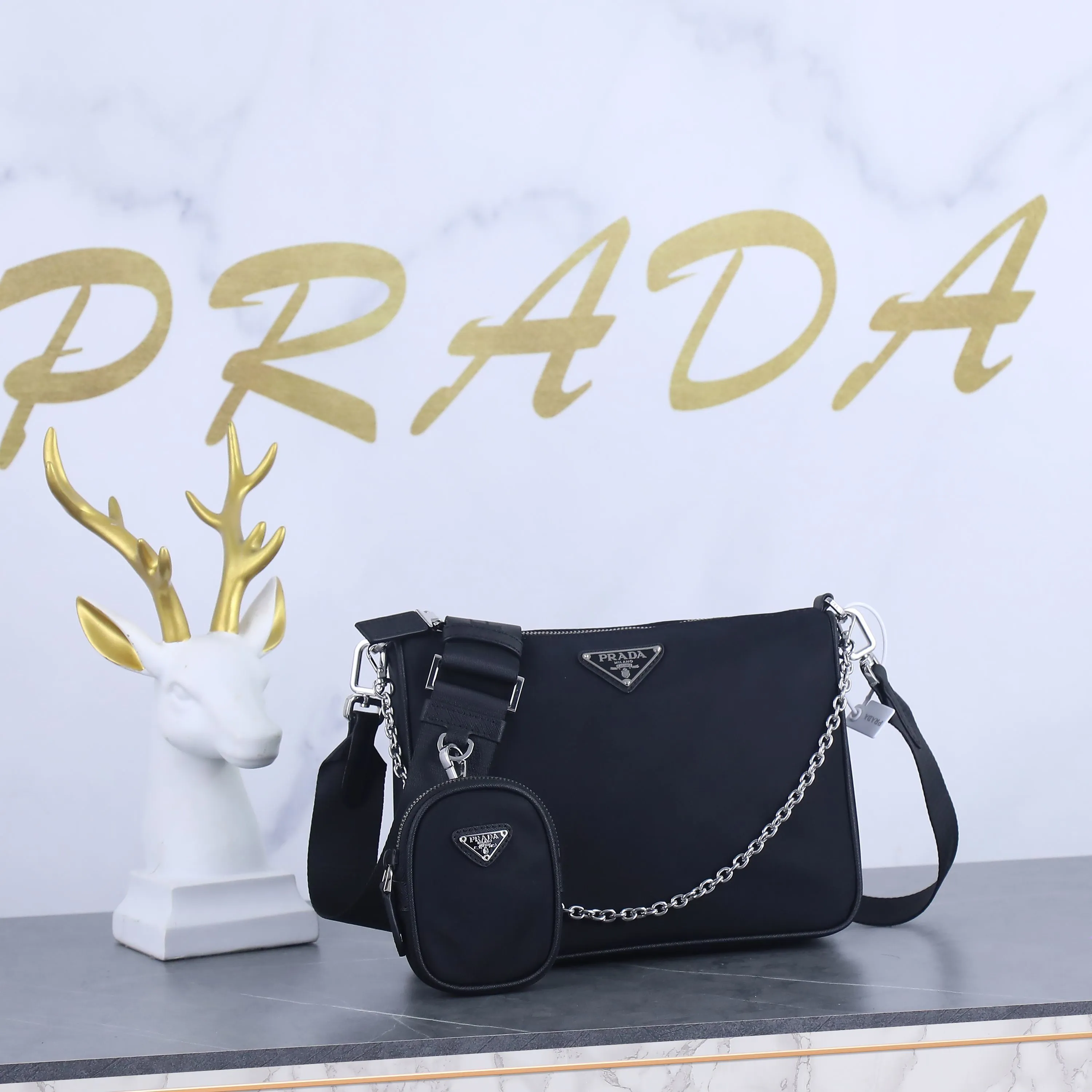 All categories Official website "Brand Women's Bags" Women's Bags 💙 PRADA 2022 official new Prada crossbody bag wholesale 58002500 Original order quality Size: 24-18.5-6 CM