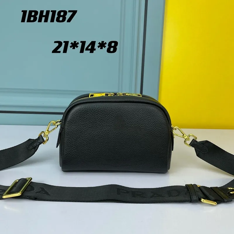 All categories Official website "Brand Women's Bags" Women's Bags 💙 PRADA 2022 official new Prada crossbody bag wholesale 58002500 Original order quality Size: 21-14-8CM