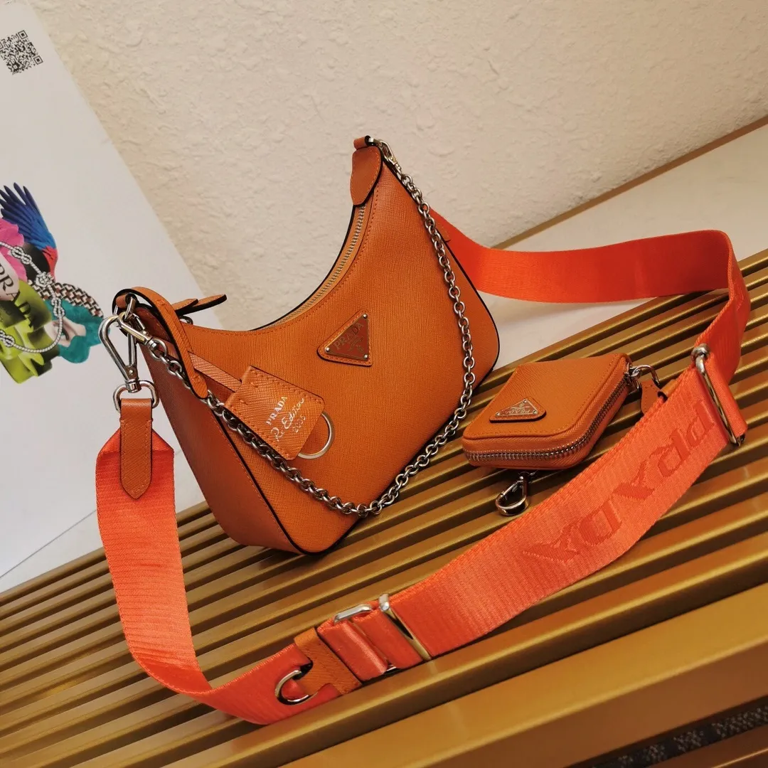 All categories Official website "Brand Women's Bags" Women's Bags 💙 PRADA 2022 official new Prada crossbody bag wholesale 58003000 Original order quality Size: 23-17-6.5CM