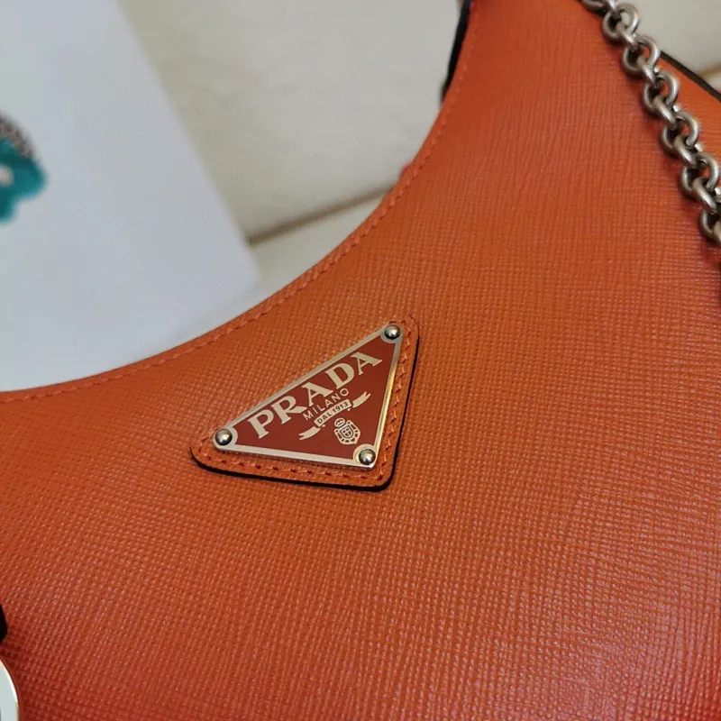 All categories Official website "Brand Women's Bags" Women's Bags 💙 PRADA 2022 official new Prada crossbody bag wholesale 58003000 Original order quality Size: 23-17-6.5CM