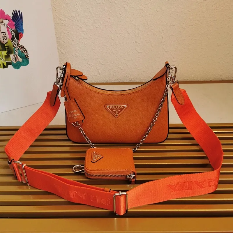 All categories Official website "Brand Women's Bags" Women's Bags 💙 PRADA 2022 official new Prada crossbody bag wholesale 58003000 Original order quality Size: 23-17-6.5CM