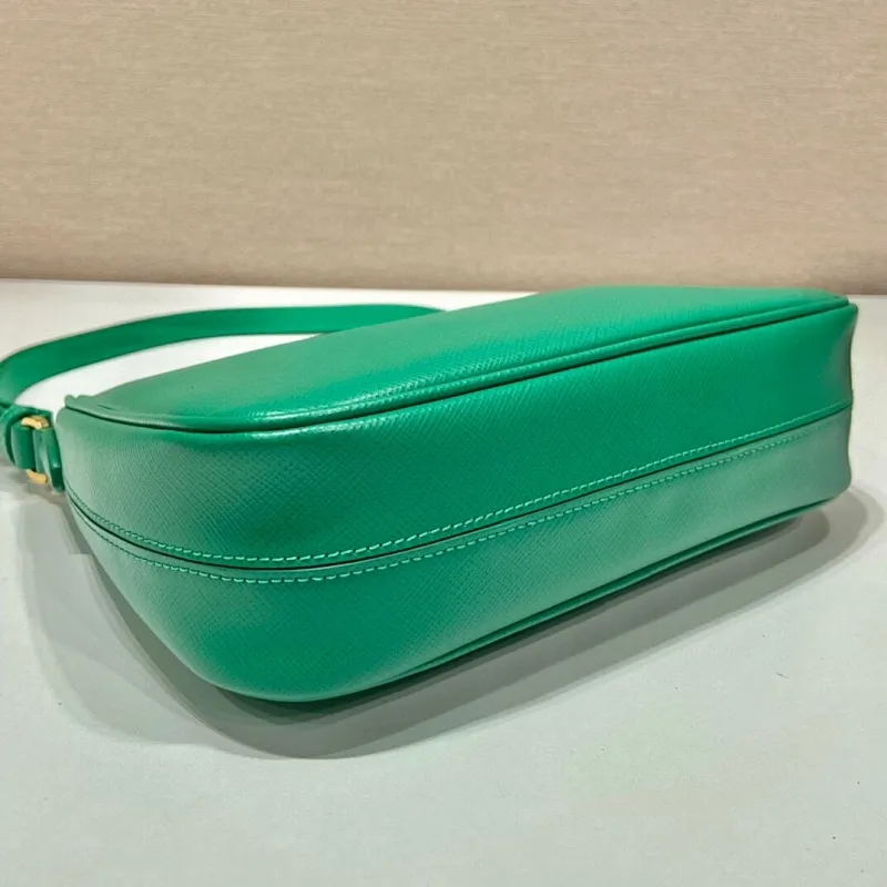 All Categories Official Website "Brand Women's Bags" Women's Bags 💙 PRADA 2022 Official New Prada Underarm Bag Wholesale 58003900 Original Order Quality Size: 23-17-6.5CM