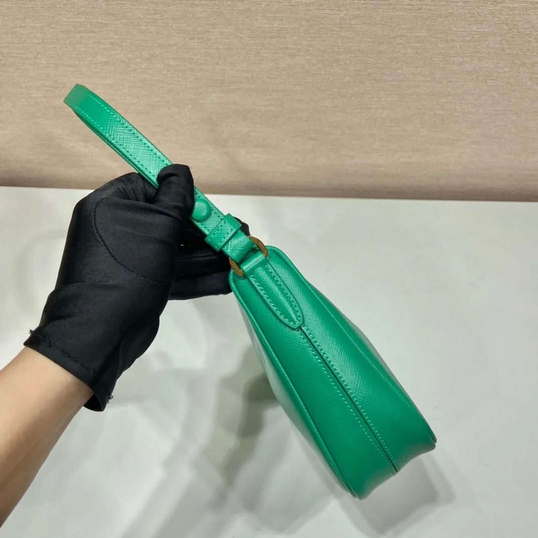 All Categories Official Website "Brand Women's Bags" Women's Bags 💙 PRADA 2022 Official New Prada Underarm Bag Wholesale 58003900 Original Order Quality Size: 23-17-6.5CM