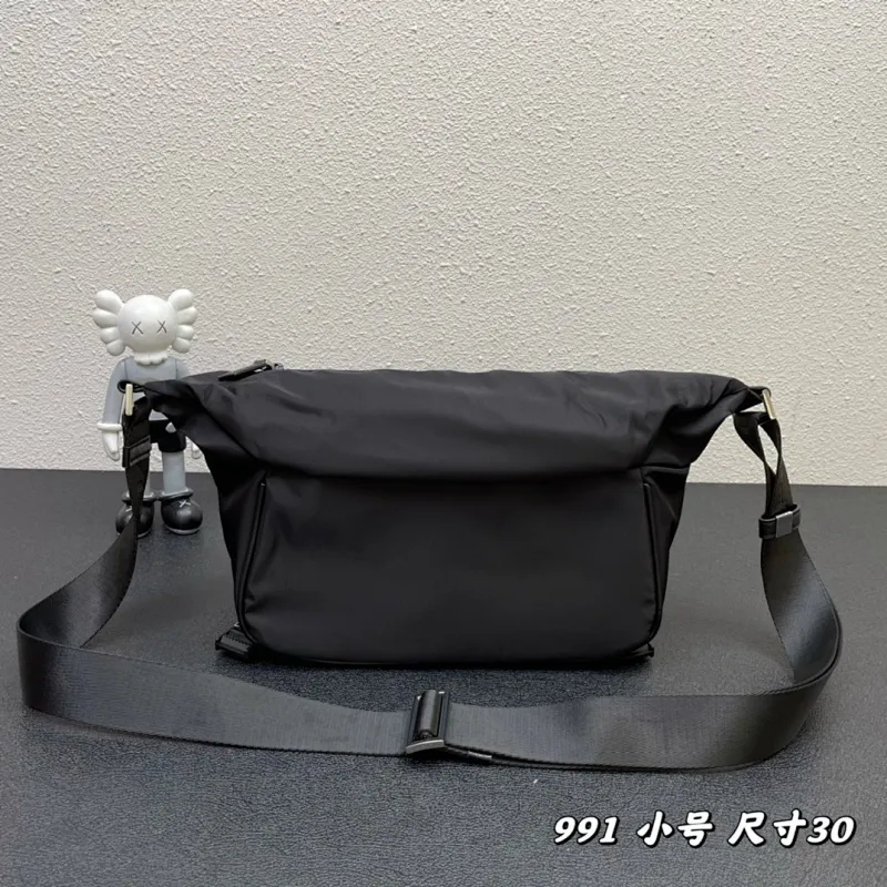 All categories Official website "Brand Women's Bags" Women's Bags 💙 PRADA replica PRADA, fine imitation PRADA bags, PRADA shoulder bags, 2023 official latest version PRADA crossbody bag, bag factory, original material, size: 30-20-15CM