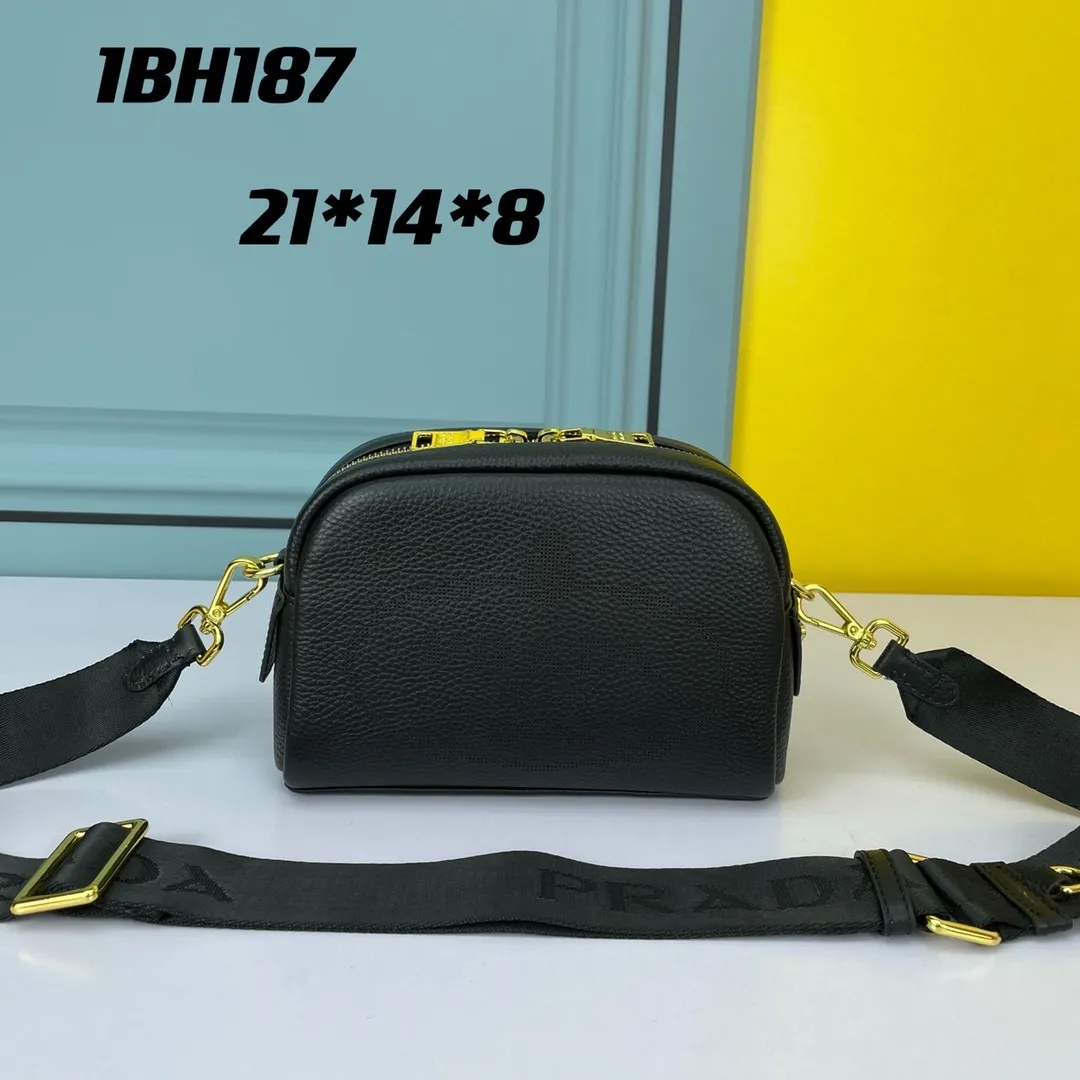 All categories Official website "Brand Women's Bags" Women's Bags 💙 PRADA replica PRADA, fine imitation PRADA bags, PRADA shoulder bags, 2023 official latest version PRADA cowhide camera bag, bag factory, original material, size: 21-14-8CM