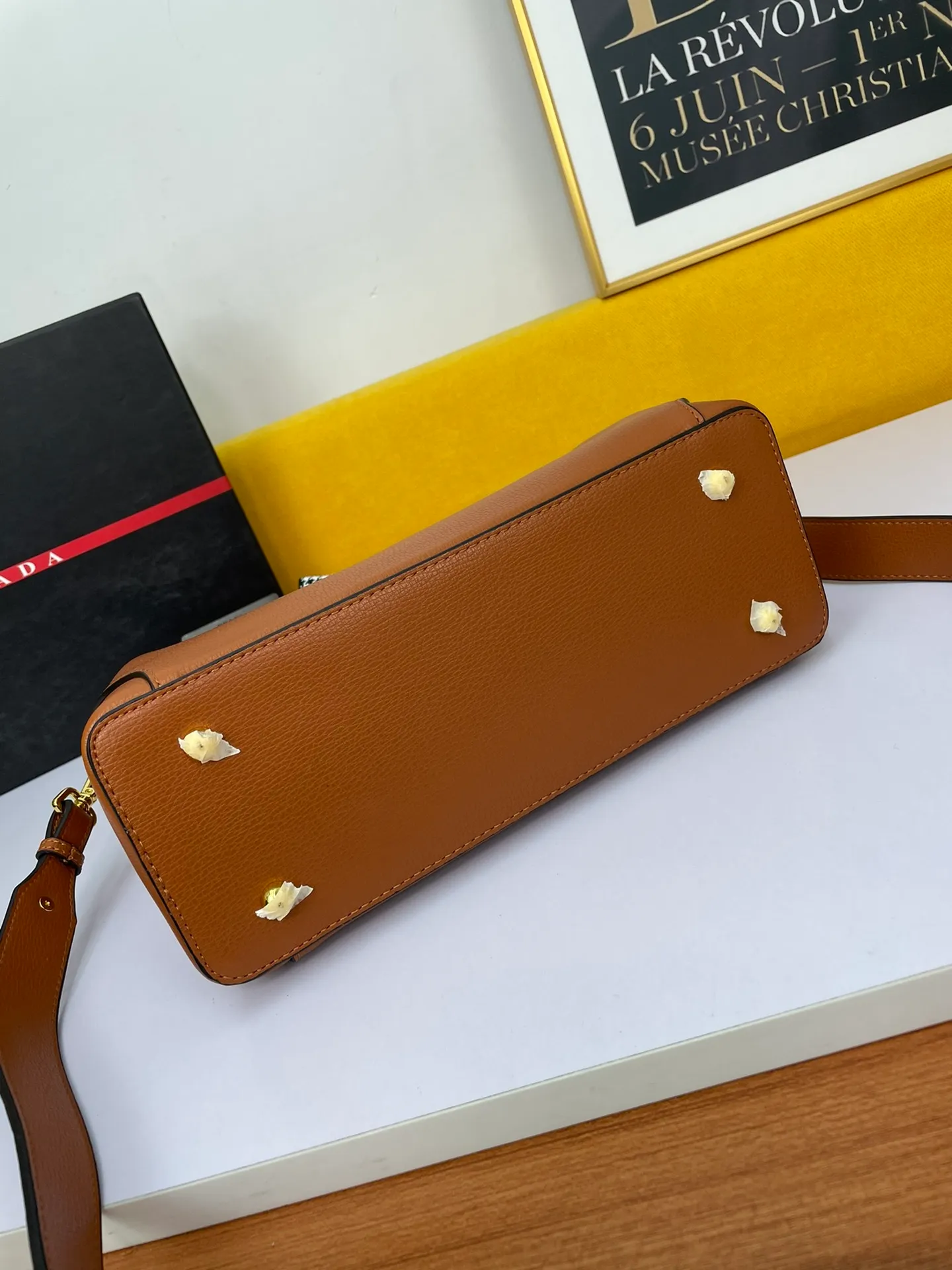 All categories Official website "Brand Women's Bags" Women's Bags 💙 PRADA 2022 Official New Prada Imported Palm Print Cowhide Fabric Handbag Wholesale 58002500 High Quality Size: 30-22-12CM