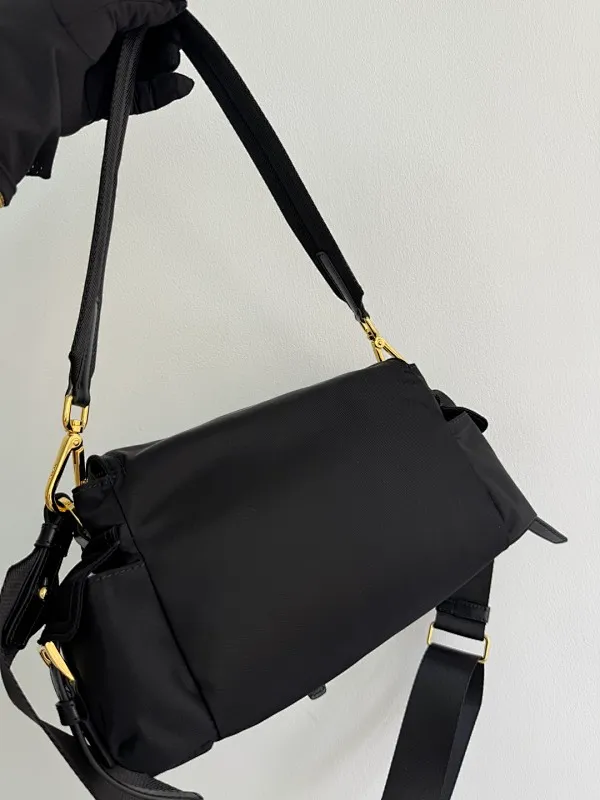 All Categories Official Website "Brand Women's Bags" Women's Bags 💙 PRADA 2025 New Prada Crossbody Bag