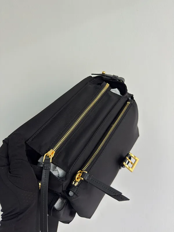 All Categories Official Website "Brand Women's Bags" Women's Bags 💙 PRADA 2025 New Prada Crossbody Bag