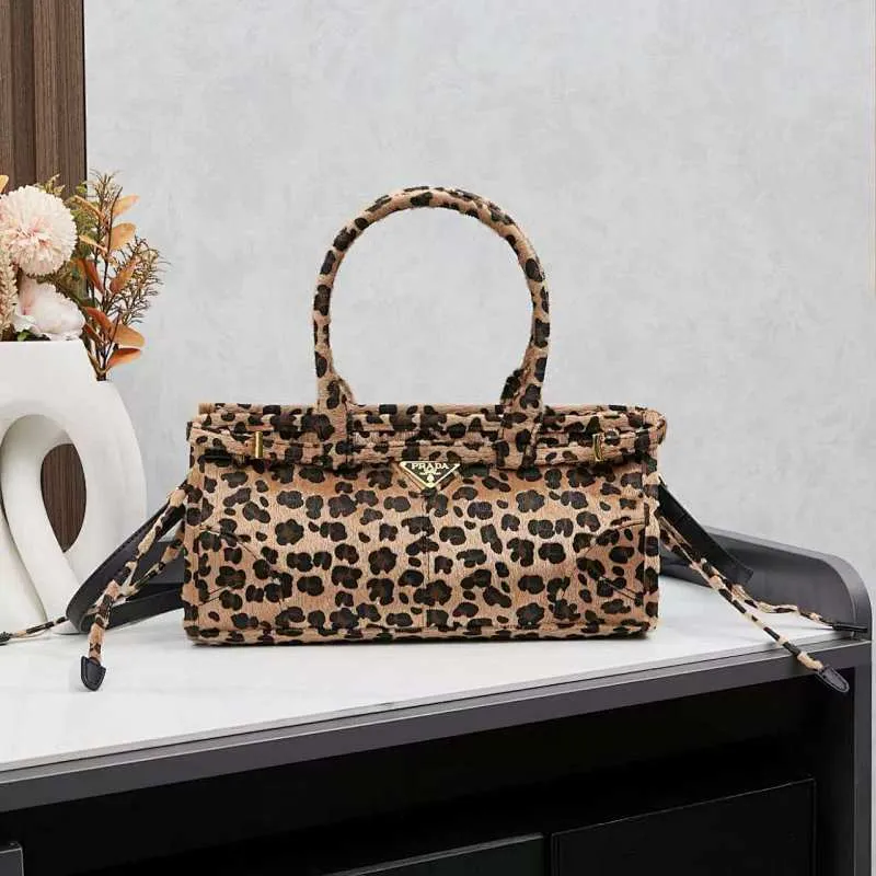 All Categories Official Website "Brand Women's Bags" Women's Bags 💙 PRADA 2025 New Prada Handbags