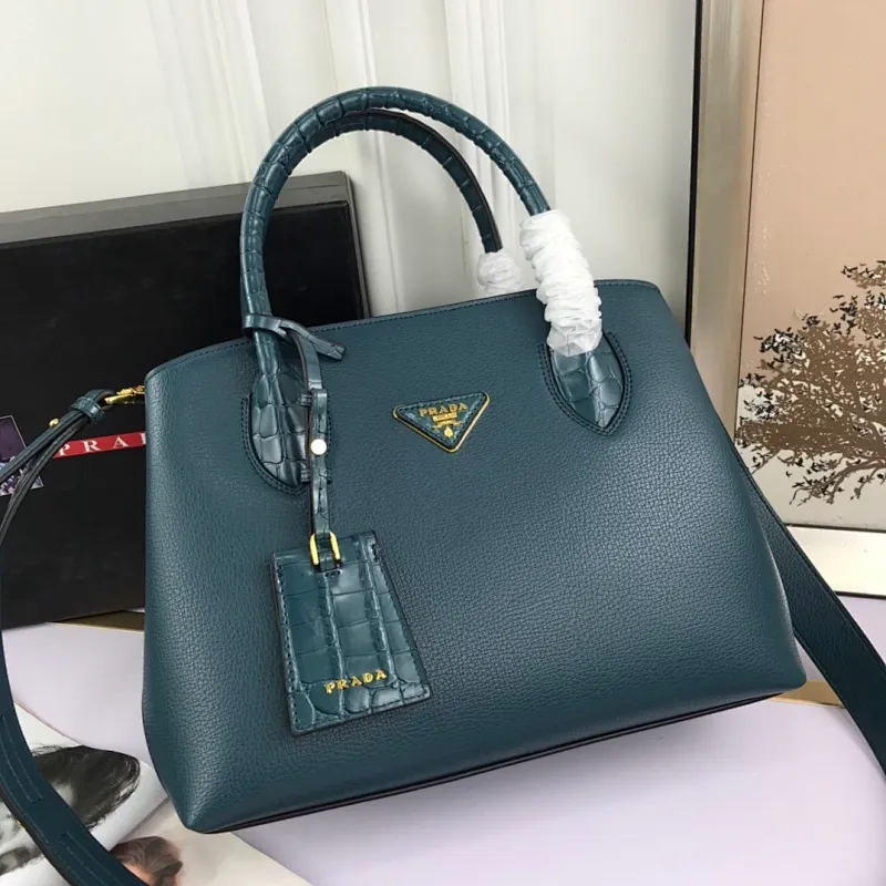 All categories Official website "Brand Women's Bags" Women's Bags 💙 PRADA 2022 official new Prada calfskin handbag wholesale 58002500 High quality Size: 30-24-14CM