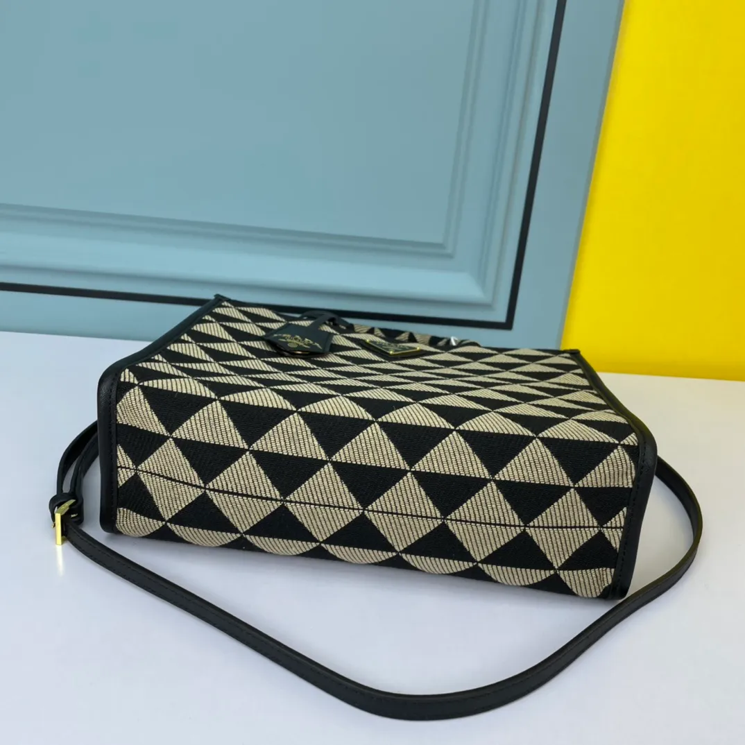 All categories Official website "Brand Women's Bags" Women's Bags 💙 PRADA 2022 official new Prada handbag wholesale 58003000 Original order quality Size: 22-28-9 CM