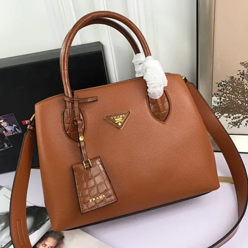 All categories Official website "Brand Women's Bags" Women's Bags 💙 PRADA 2022 official new Prada calfskin handbag wholesale 58002500 High quality Size: 30-24-14CM