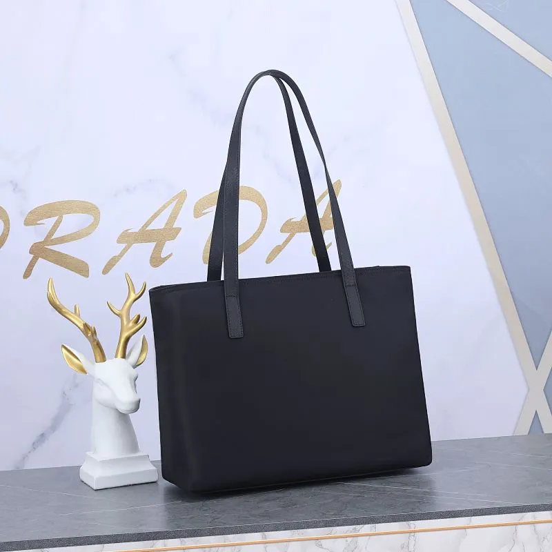 All categories Official website "Brand Women's Bags" Women's Bags 💙 PRADA 2022 official new Prada handbag wholesale 58002500 Original order quality Size: 34-15-30.5CM