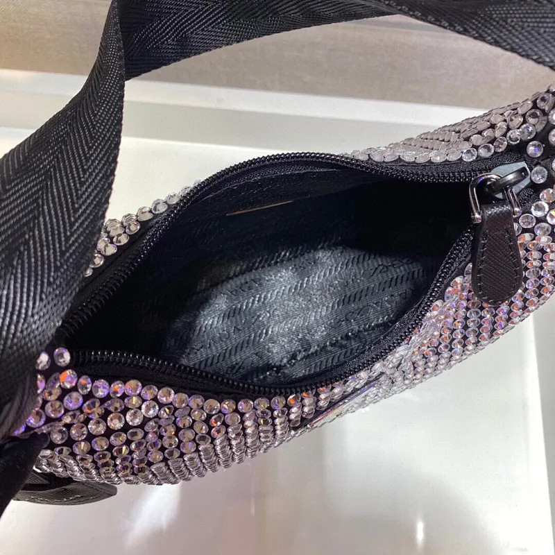 All categories Official website "Brand Women's Bags" Women's Bags 💙 PRADA 2022 official new Prada armpit bag wholesale 58002800 Original order quality Size: 23-13-5CM