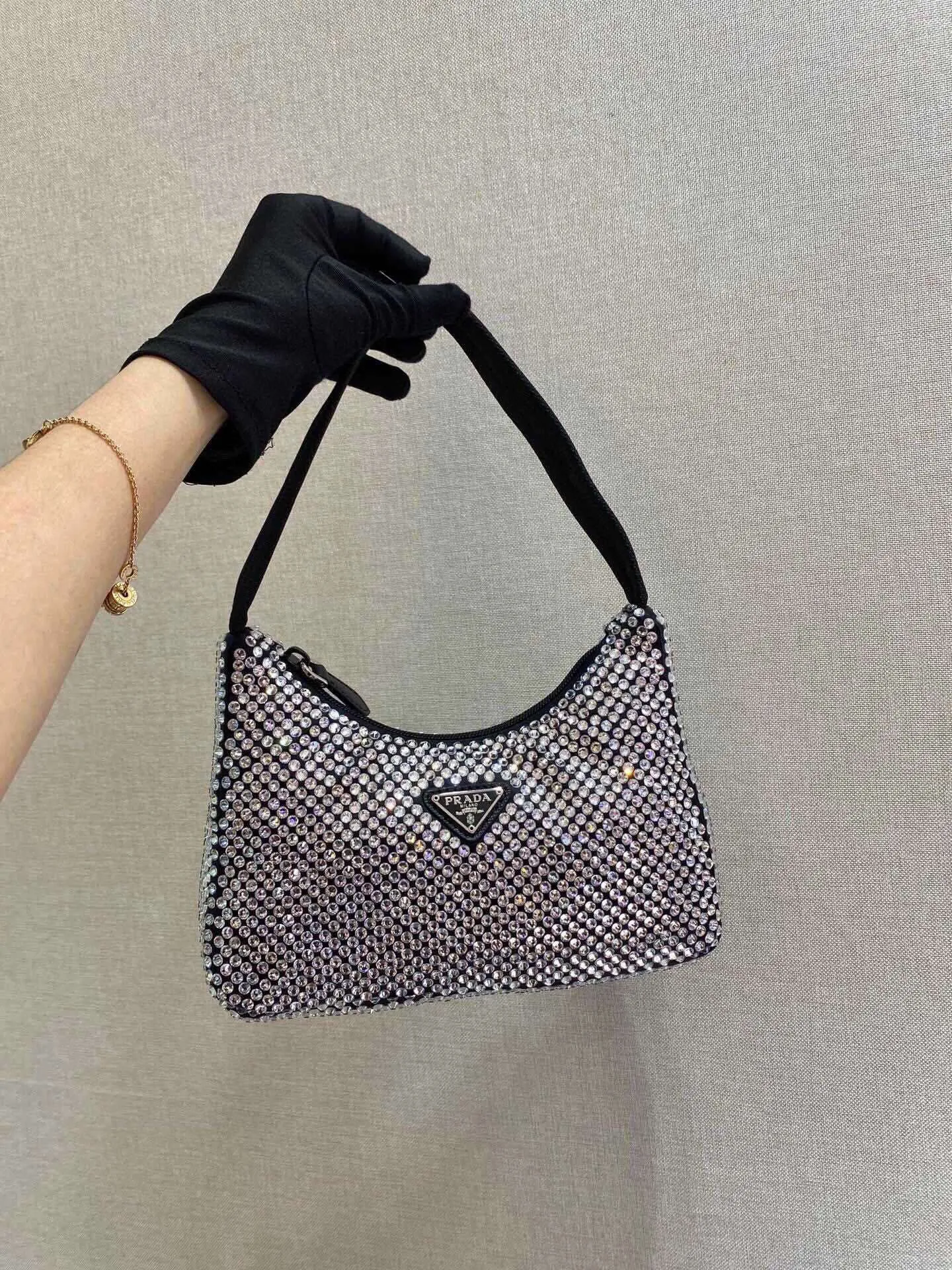 All categories Official website "Brand Women's Bags" Women's Bags 💙 PRADA 2022 official new Prada armpit bag wholesale 58002800 Original order quality Size: 23-13-5CM