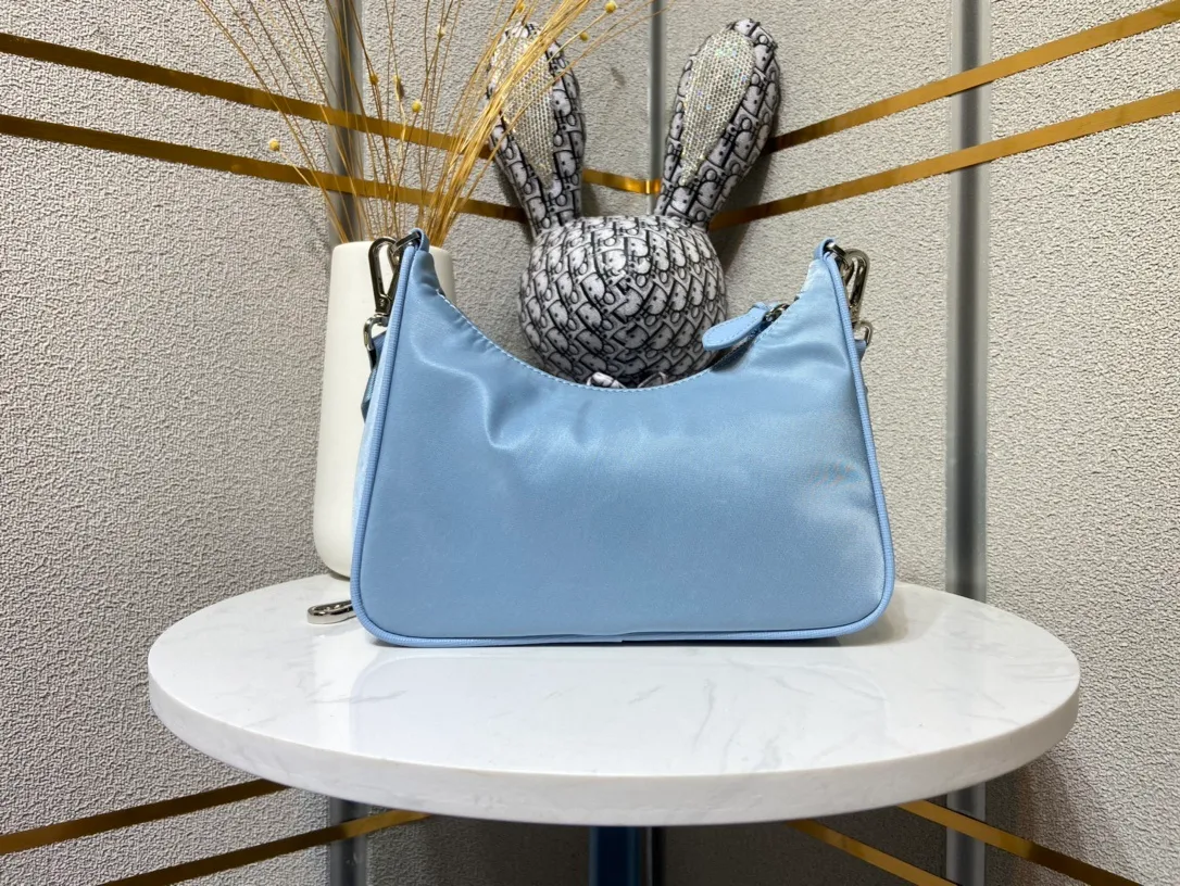 All Categories Official Website "Brand Women's Bags" Women's Bags 💙 PRADA 2023 New Prada Underarm Bag Wholesale